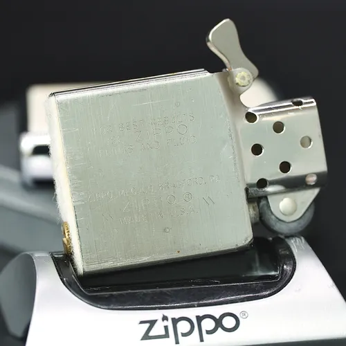 ZIPPO XƯA 1985 - HÀNG XƯA THẬP NIÊN 80s _ CHỦ ĐỀ NCAA CHAMPS BASKETBALL