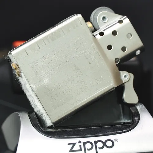 ZIPPO XƯA 1997 - HÀNG XƯA THẬP NIÊN 90s _ CHỦ ĐỀ CAMEL