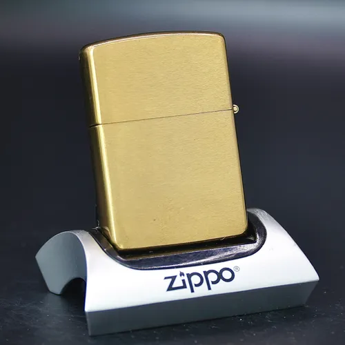 ZIPPO XƯA 32-92 - HÀNG XƯA CHU NIÊN _ CHỦ ĐỀ EMBLEM CAMEL