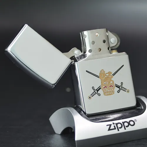ZIPPO XƯA 1995 - HÀNG XƯA THẬP NIÊN 90s _ CHỦ ĐỀ BRITISH ARMY CREST