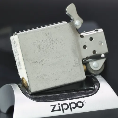 ZIPPO XƯA 1995 - HÀNG XƯA THẬP NIÊN 90s _ CHỦ ĐỀ BRITISH ARMY CREST