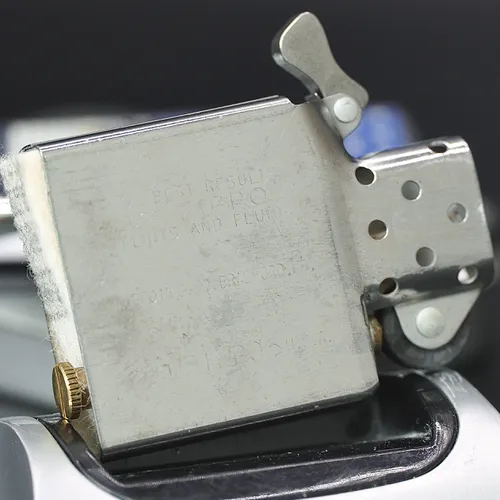 ZIPPO XƯA 1993 - HÀNG XƯA THẬP NIÊN 90s _ CHỦ ĐỀ EAGLE OF U.S.A