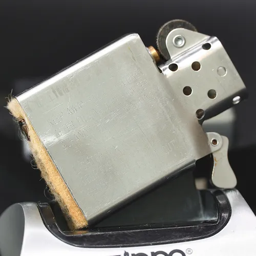 ZIPPO XƯA 1997 - HÀNG XƯA THẬP NIÊN 90s _ CHỦ ĐỀ HARLEY DAVIDSON RACING