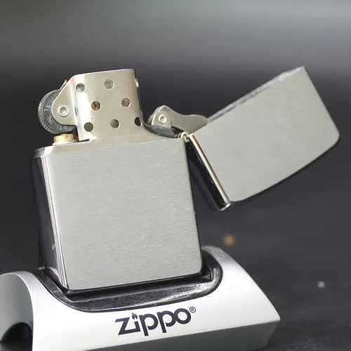 ZIPPO XƯA 2000 - HÀNG XƯA 2000s _ CHỦ ĐỀ U.S NAVY
