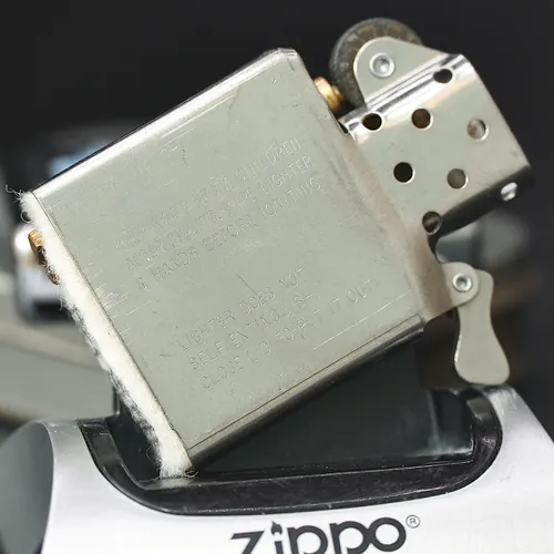 ZIPPO XƯA 1995 - HÀNG XƯA THẬP NIÊN 90s _ CHỦ ĐỀ THE BATH