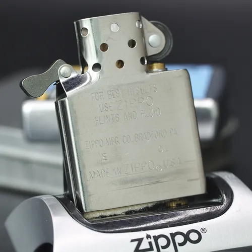 ZIPPO XƯA 2001 - HÀNG XƯA 2000s _ CHỦ ĐỀ 60th ANNIVERSARY PEARL HARBOR MAP