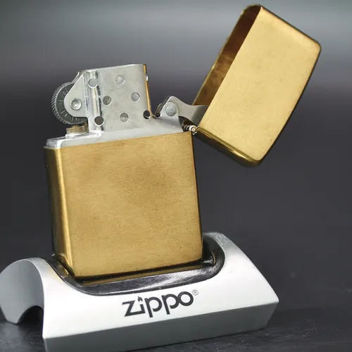 ZIPPO XƯA 1992 - HÀNG XƯA THẬP NIÊN 90s _ CHỦ ĐỀ MALBORO WILD WEST