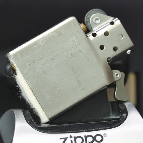 ZIPPO XƯA 1997 - HÀNG XƯA THẬP NIÊN 90s _ CHỦ ĐỀ SWISHER SWEETS SƠN TĨNH ĐIỆN