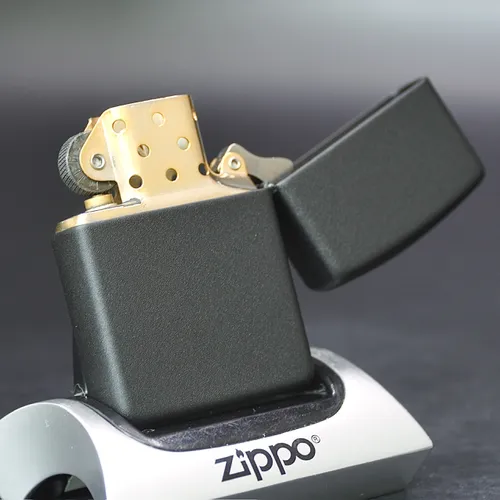 ZIPPO XƯA 1991 - HÀNG XƯA THẬP NIÊN 90s _ CHỦ ĐỀ BLACK PAINT WITH COPPER PIECES