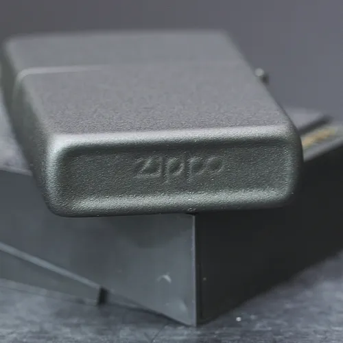 ZIPPO XƯA 1991 - HÀNG XƯA THẬP NIÊN 90s _ CHỦ ĐỀ BLACK PAINT WITH COPPER PIECES