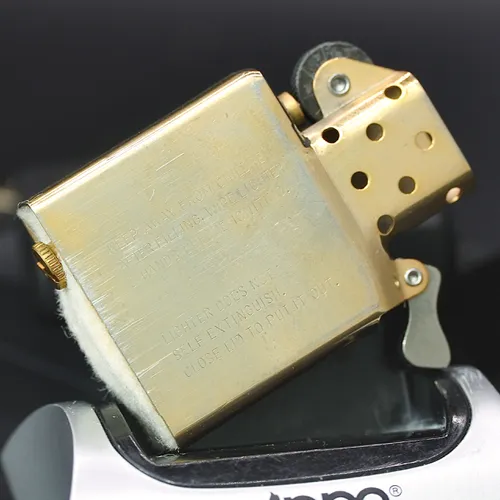 ZIPPO XƯA 1991 - HÀNG XƯA THẬP NIÊN 90s _ CHỦ ĐỀ BLACK PAINT WITH COPPER PIECES