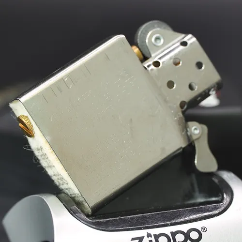 ZIPPO XƯA 1998 - HÀNG XƯA THẬP NIÊN 90s _ CHỦ ĐỀ OUTLAW BIKER TATTOO REVUE