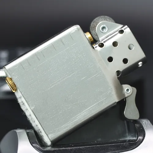 ZIPPO XƯA 1997 - HÀNG XƯA THẬP NIÊN 90s _ CHỦ ĐỀ AMERICAN CLASSIC SINCE 1932