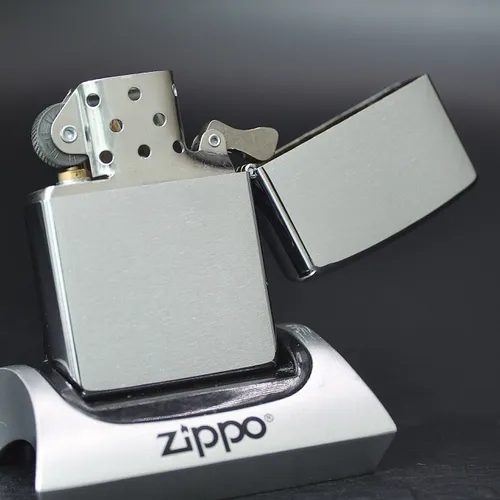 ZIPPO XƯA 1998 - HÀNG XƯA THẬP NIÊN 90s_ CHỦ ĐỀ UNIVERSAL STUDIOS