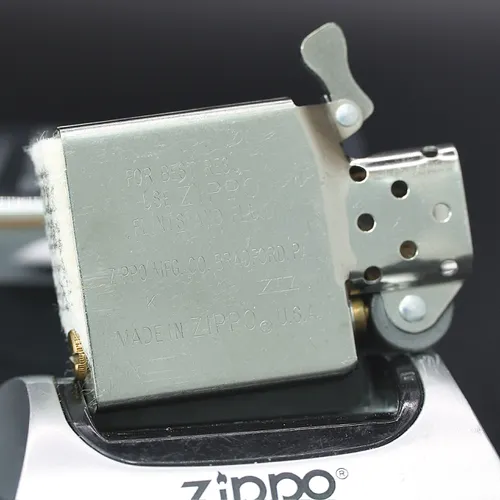 ZIPPO XƯA 1998 - HÀNG XƯA THẬP NIÊN 90s_ CHỦ ĐỀ UNIVERSAL STUDIOS