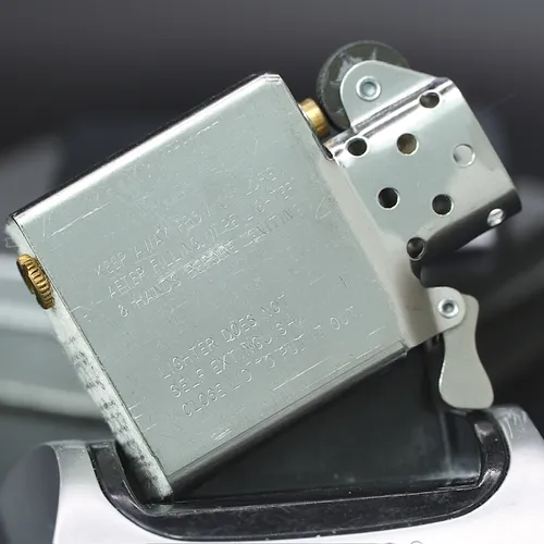 ZIPPO XƯA 1995 - HÀNG XƯA THẬP NIÊN 90s_ CHỦ ĐỀ SAVANNAH