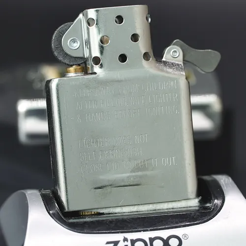 ZIPPO XƯA 2000 - HÀNG XƯA 2000s _ CHỦ ĐỀ FISHING BAITS