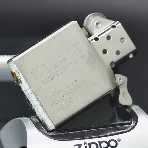 ZIPPO XƯA 1996 - HÀNG XƯA THẬP NIÊN 90s _ CHỦ ĐỀ HOLLYWOOD HONG KONG