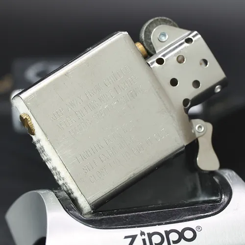ZIPPO XƯA 1996 - HÀNG XƯA THẬP NIÊN 90s _ CHỦ ĐỀ REVERSE ZIPPO LOGO