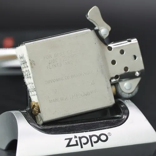 ZIPPO XƯA 1995 - HÀNG XƯA THẬP NIÊN 90s _ CHỦ ĐỀ SANYO