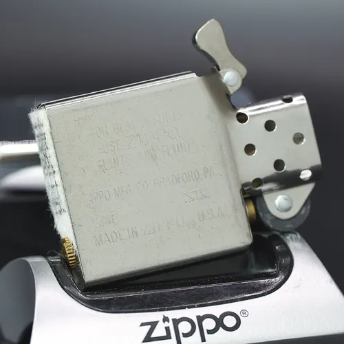 ZIPPO XƯA 1998 - HÀNG XƯA THẬP NIÊN 90s _ CHỦ ĐỀ LA’S THE PLACE