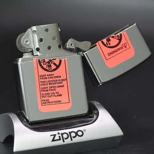 ZIPPO XƯA 1997 - HÀNG XƯA THẬP NIÊN 90s _ CHỦ ĐỀ HORSE