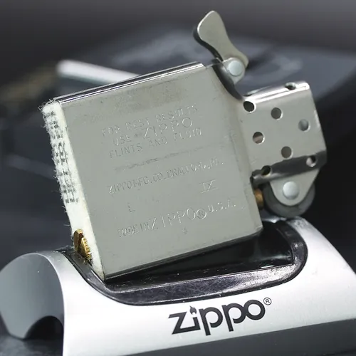 ZIPPO XƯA 1993 - HÀNG XƯA THẬP NIÊN 90s _ CHỦ ĐỀ DOLPHIN LINE