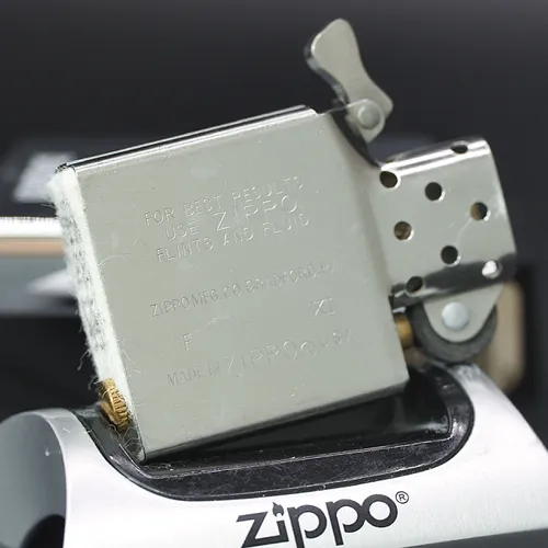 ZIPPO XƯA 1995 - HÀNG XƯA THẬP NIÊN 90s _ CHỦ ĐỀ UNIVERSITY OF HAWAII BRUSHED