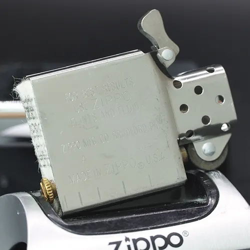 ZIPPO XƯA 1995 - HÀNG XƯA THẬP NIÊN 90s _ CHỦ ĐỀ GIGANTOR TETSUJIN 28-GO