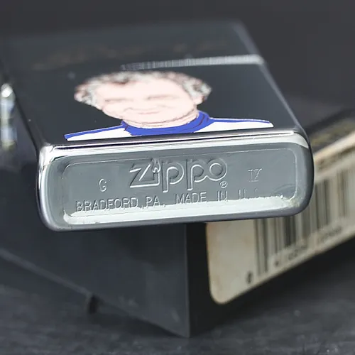 ZIPPO XƯA 1993 - HÀNG XƯA THẬP NIÊN 90s _ CHỦ ĐỀ KENNY WALLACE