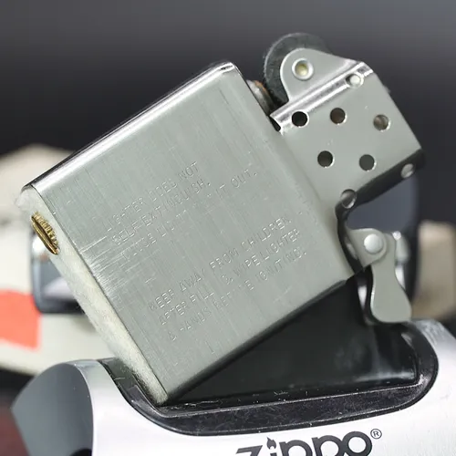 ZIPPO XƯA 1982 - HÀNG XƯA THẬP NIÊN 80s _ CHỦ ĐỀ MECHANIC SQUIRREL