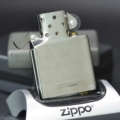 ZIPPO XƯA BẢN ĐẶC BIỆT 2001 - HÀNG XƯA 2000s _ CHỦ ĐỀ SOLID TITANIUM