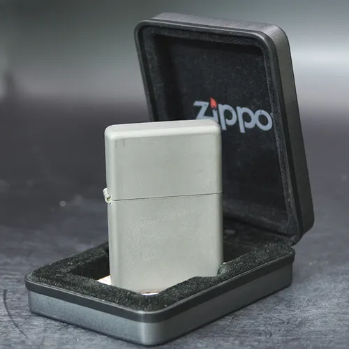 ZIPPO XƯA BẢN ĐẶC BIỆT 2001 - HÀNG XƯA 2000s _ CHỦ ĐỀ SOLID TITANIUM