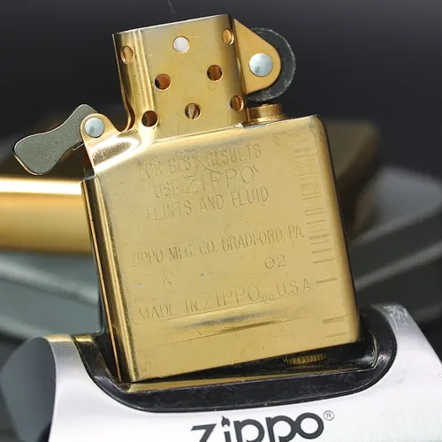 ZIPPO XƯA 2002 BẢN ĐẶC BIỆT - HÀNG XƯA 2000s _ CHỦ ĐỀ D-DAY