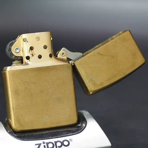 ZIPPO XƯA CHU NIÊN 32-92 - HÀNG XƯA THẬP NIÊN 90s _ CHỦ ĐỀ CAMEL