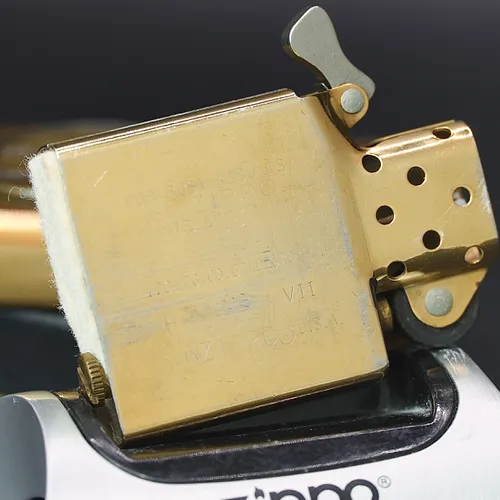 ZIPPO XƯA CHU NIÊN 32-92 - HÀNG XƯA THẬP NIÊN 90s _ CHỦ ĐỀ CAMEL