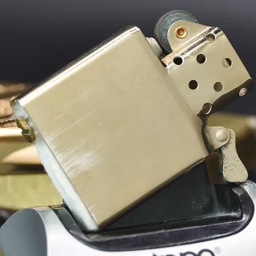 ZIPPO XƯA GOLD PLATED 1976 - HÀNG XƯA THẬP NIÊN 70s _ CHỦ ĐỀ DIAGONAL SWIRL