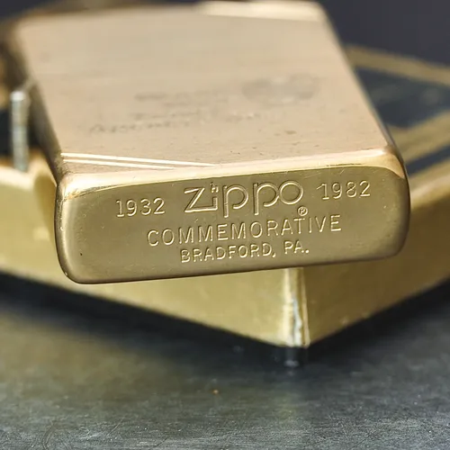 ZIPPO XƯA CHU NIÊN 32-82 - HÀNG XƯA THẬP NIÊN 80s _ CHỦ ĐỀ WORLD WIDE TRAVEL