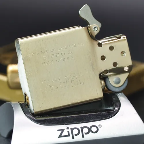 ZIPPO XƯA CHU NIÊN 32-82 - HÀNG XƯA THẬP NIÊN 80s _ CHỦ ĐỀ WORLD WIDE TRAVEL