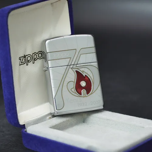 ZIPPO XƯA BẢN ĐẶC BIỆT 2007 - HÀNG XƯA 2000s _ CHỦ ĐỀ KỶ NIỆM 75 NĂM THÀNH LẬP