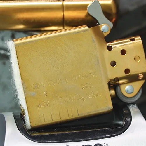 SET ZIPPO XƯA 1997 - HÀNG XƯA THẬP NIÊN 90s _ CHỦ ĐỀ KOREAN WAR MEMORIAL