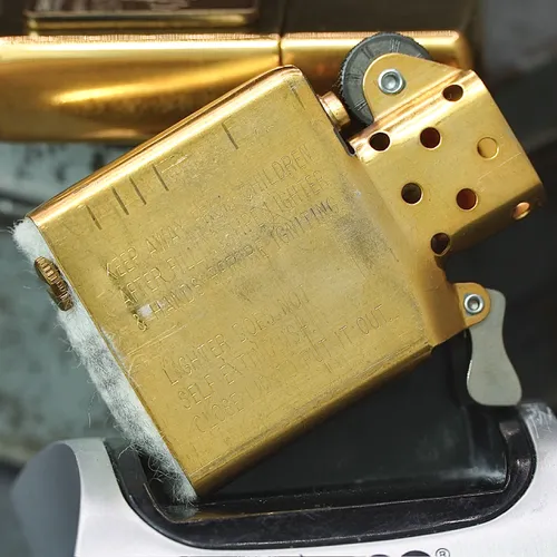 SET ZIPPO XƯA 1997 - HÀNG XƯA THẬP NIÊN 90s _ CHỦ ĐỀ KOREAN WAR MEMORIAL