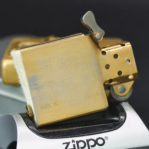 ZIPPO XƯA CHU NIÊN 32-89 - HÀNG XƯA THẬP NIÊN 80s _ CHỦ ĐỀ MARLBORO