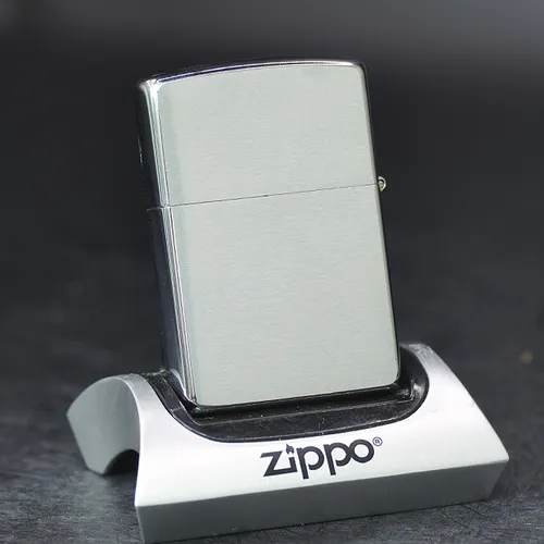 ZIPPO XƯA 2000 - HÀNG XƯA 2000s _ CHỦ ĐỀ FOREVER FRIENDS 2001