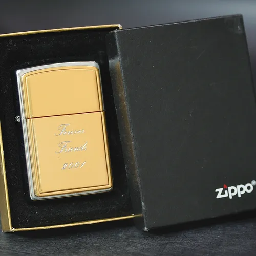 ZIPPO XƯA 2000 - HÀNG XƯA 2000s _ CHỦ ĐỀ FOREVER FRIENDS 2001