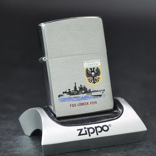 ZIPPO XƯA 1997- HÀNG XƯA THẬP NIÊN 90s _ CHỦ ĐỀ TÀU CHIẾN FGS LUBECK F214