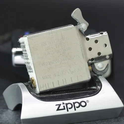 ZIPPO XƯA 1997- HÀNG XƯA THẬP NIÊN 90s _ CHỦ ĐỀ TÀU CHIẾN FGS LUBECK F214