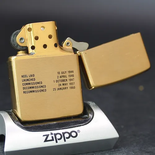 ZIPPO XƯA CHU NIÊN 32-86 - HÀNG XƯA THẬP NIÊN 80s _ CHỦ ĐỀ TÀU CHIẾN CORAL SEA CV 43