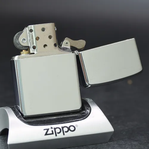 ZIPPO XƯA 2004 - HÀNG XƯA 2000s _ CHỦ ĐỀ H.M.Y BRITANNIA