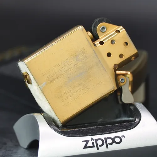 ZIPPO XƯA CHU NIÊN 32-89  - HÀNG XƯA THẬP NIÊN 80s _ CHỦ ĐỀ TÀU CHIẾN CORAL SEA CV 43